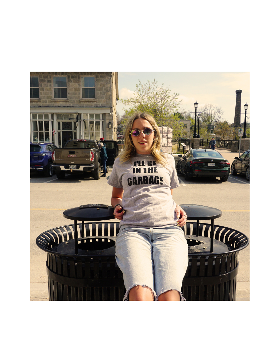 I'LL BE IN THE GARBAGE TEE